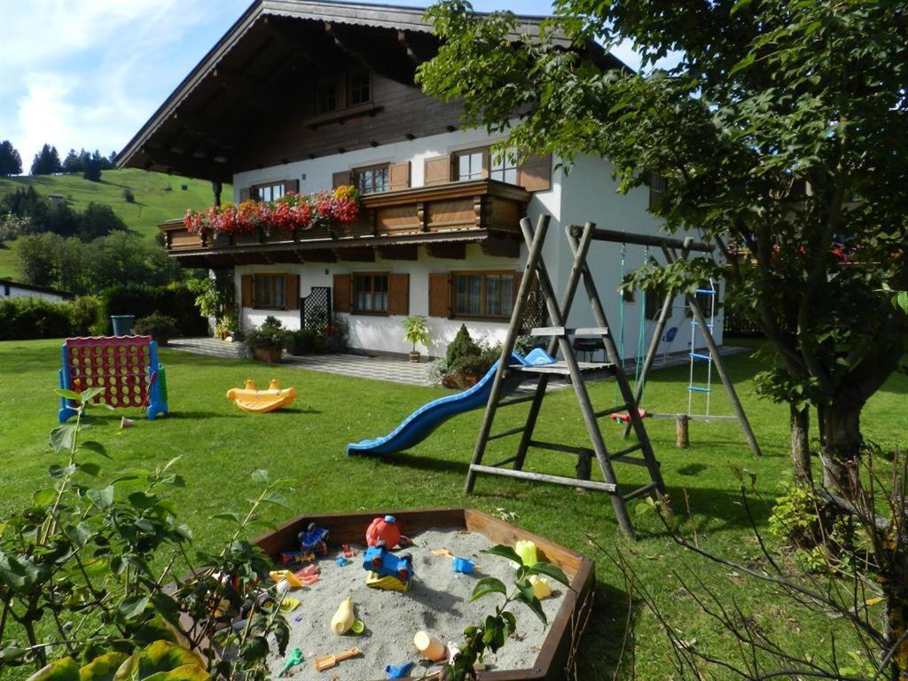 Вилла Gaestehaus Glaagut - Familie Hain Хохфильцен Экстерьер фото