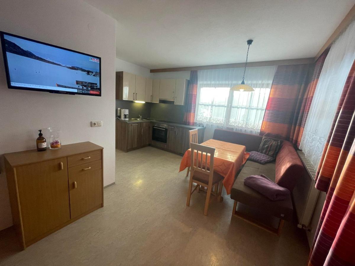 Вилла Gaestehaus Glaagut - Familie Hain Хохфильцен Экстерьер фото