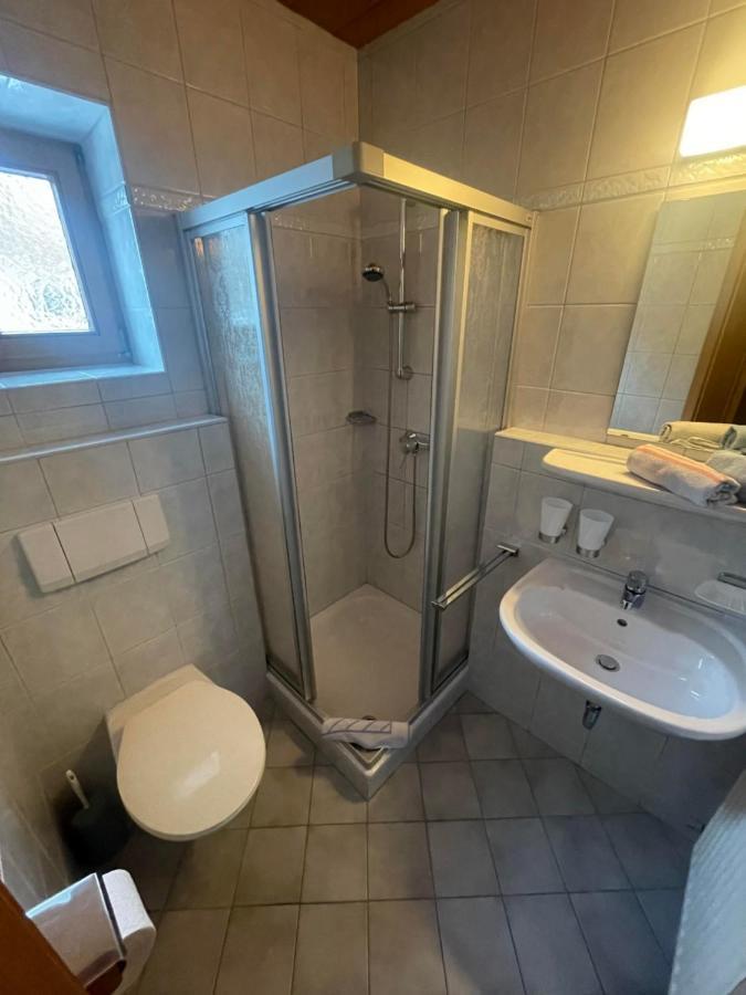 Вилла Gaestehaus Glaagut - Familie Hain Хохфильцен Экстерьер фото